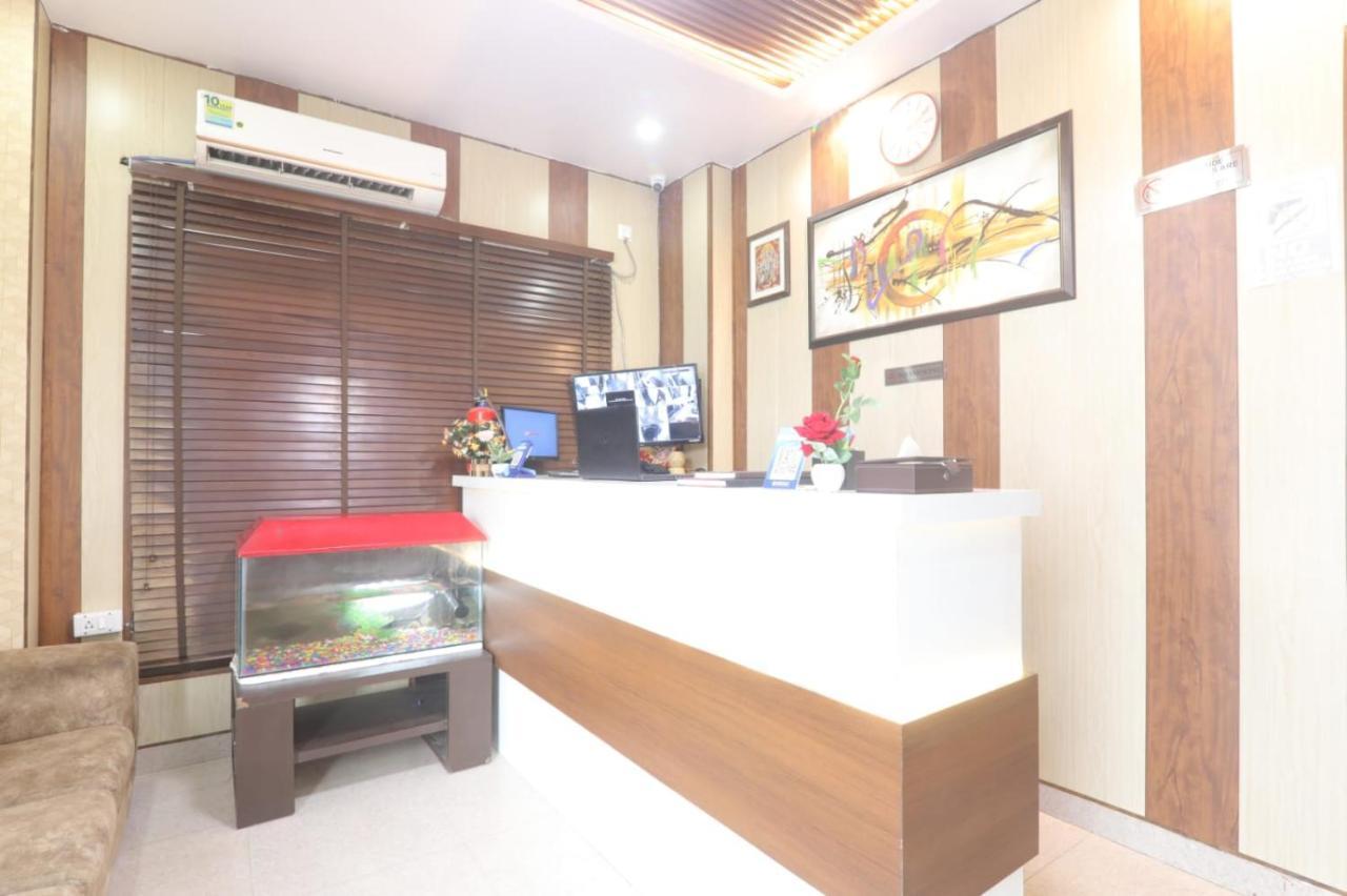 Icyhotels Hl Inn Chinhat Екстер'єр фото